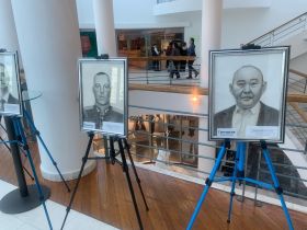 Студенты Якутского художественного училища создали портреты Героев России