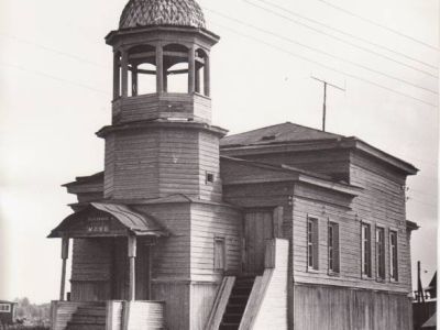 Церковь деревянная