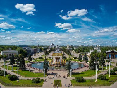 Центральная аллея (ВДНХ)