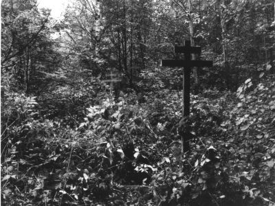 Могилы инокосхимниц Агафии, Прасковеи и иконосхимника Никодима ("Сорокины могилы")