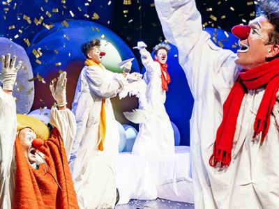 Облачные клоуны: Новогоднее шоу для всей семьи