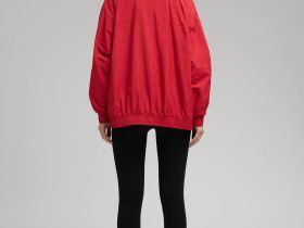 Свободная ветровка с водоотталкивающей пропиткой