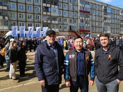 Работники аэропорта «Якутск» поздравили ветеранов – тружеников отрасли и детей войны