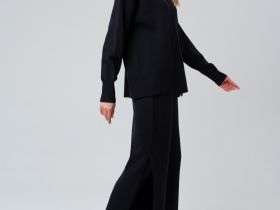 Комплект трикотажный для женщин: джемпер, юбка