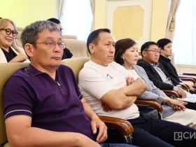 Сергей Местников наградил организаторов двух спартакиад в Якутии