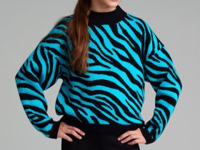 Свитер трикотажный для девочек