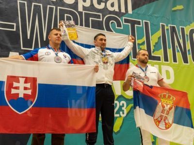 Якутянин Эрчим Баппагай стал чемпионом Европы по мас-рестлингу в Словакии