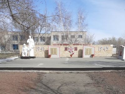 Памятник воинам, погибшим в годы Великой Отечественной войны (1941-1945 гг.)