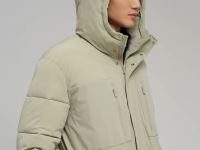 Утепленное полупальто с накладными карманами