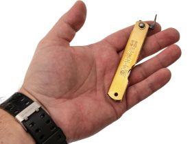 Нож складной Higonokami Nagao Kanekoma, 80мм, сталь Aogami Damascus 3 слоя, рукоять латунь черная