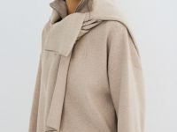 Джемпер с воротником-стойкой на молнии, Бежевый