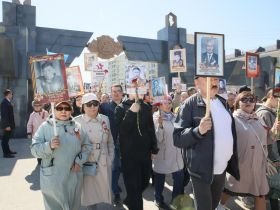 Фото. В Якутске акция «Бессмертный полк» собрала более 50 тысяч человек