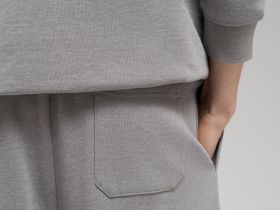 Брюки объемного кроя из футера