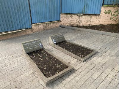 Могила генералов Радко Дмитриевича Дмитриева и Николая Владимировича Рузского