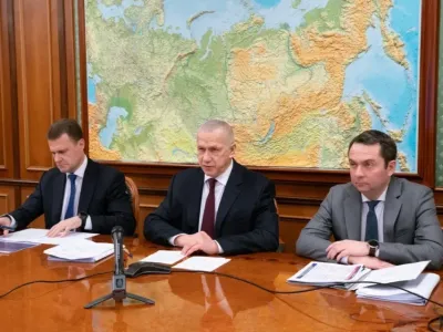 Юрий Трутнев поручил представить идеи по развитию Трансарктического транспортного коридора