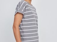 Футболка в полоску