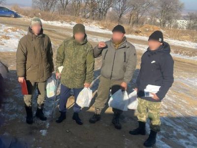 Активисты «Саха-волонтёр» передали военным блюда национальной якутской кухни