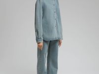 Джинсовая рубашка свободного силуэта