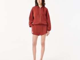 Короткие шорты Lacoste с эффектом стирки