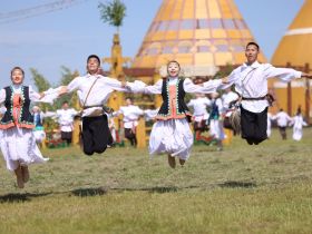 Фото: открытие Ысыаха Туймаады-2025