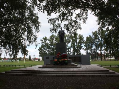 Памятник воинам, погибшим в годы Великой Отечественной войны (1941-1945 гг.)