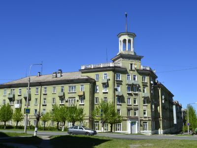 Дом жилой (с башней)