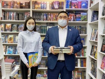 Жители Олекминского района Якутии принимают участие в общероссийской акции книгодарения
