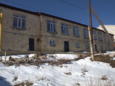 Здание Кубачинской средней школы