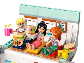 Friends 42663 Конструктор Приключение в туристическом фургоне дружбы