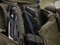 Мультитул Leatherman MUT Black, сталь 420НС, 16 инструментов с зеленым чехлом