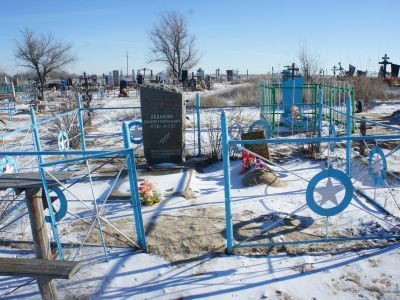 Памятник воину - интернационалисту Алексею Хадыкину