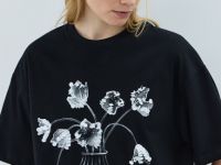 Футболка с цветочным декором из пайеток, Черный