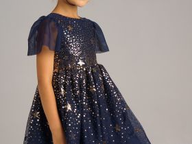 Карнавальный костюм: нарядное платье и шляпа волшебницы