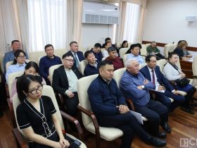 Острые вопросы сельского хозяйства Якутии обсудили с представителем федерального Минсельхоза