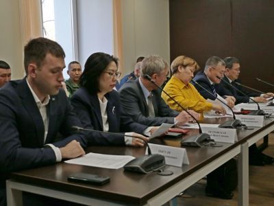 На совещании обсуждали подготовку алмазного края к пожароопасному сезону