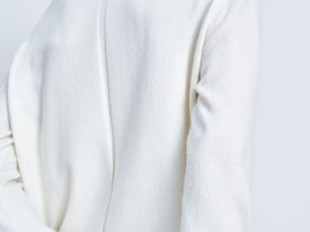 Свитер свободного силуэта с воротником-стойкой