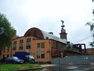 Центральный аэрогидродинамический институт (ЦАГИ), 1924-1930 гг., архитекторы В.А.Кузнецов, В.Я.Мовчан, И.С.Николаев, А.С.Фисенко, инженер-конструктор А.Н.Туполев, гидромеханик Л.И.Седов. Здесь работали основоположники русской авиационной промышленности, 