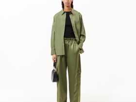 Женская футболка Lacoste приталенного кроя с длинными рукавами