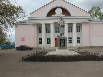 Памятник Калинину М.И.