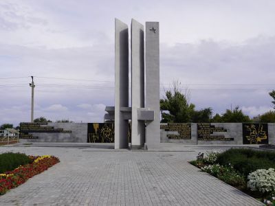 Братская могила участников гражданской войны, погибших в борьбе за власть Советов