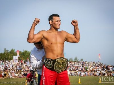 Айал Лазарев стал абсолютным чемпионом Ысыаха Туймаады по хапсагаю