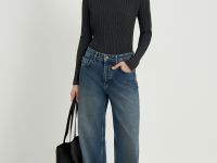 Водолазка приталенного силуэта с добавлением кашем