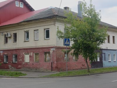 Каменный жилой дом