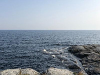 Удивительная Карелия: водопады, хаски, олени, водная прогулка по Ладожским шхерам на ладье, посещение рыбной фермы.