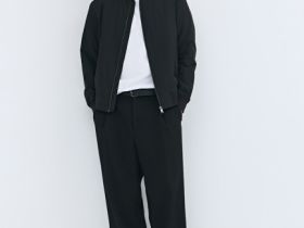 Утеплённый бомбер, Черный