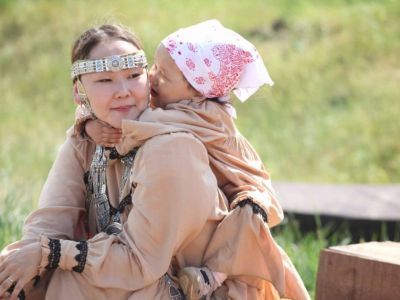 Поздравляем с Днем мамы!