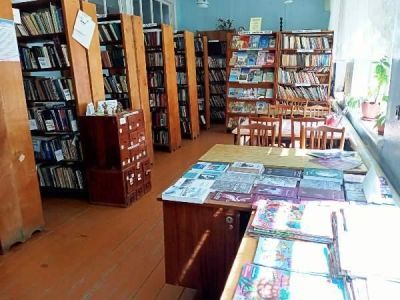 Первомайская поселковая библиотека № 18