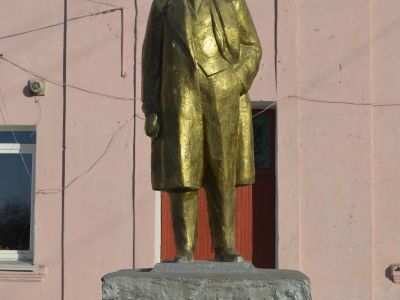 Памятник В.И.Ленину