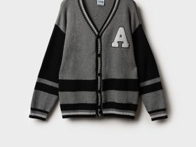 Кардиган трикотажный для мальчиков