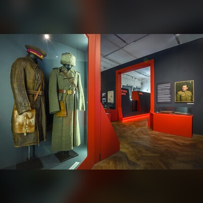 Память горя сурова, память славы жива